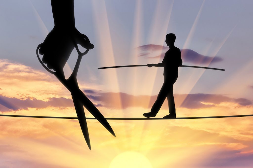 Būkite budrūs! Trys zodiako ženklai, su kuriais neturėtumėte maišytis – jie yra išdavikai ir bailiai